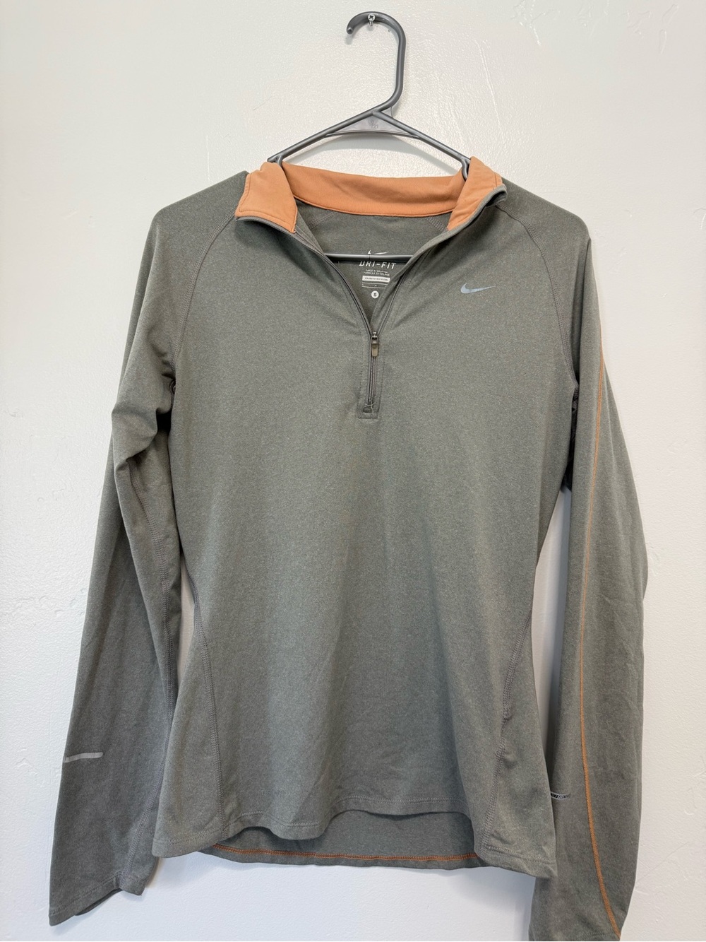 Nike Women’s Gray Quarter-Zip Athletic Top